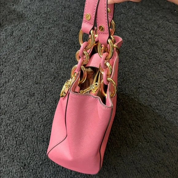 Michael Kors βCynthiaβ Saffiano Leather Satchel - Picture 5 of 16